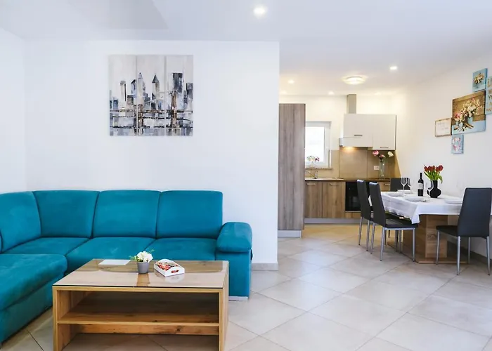 Apartments Mirela