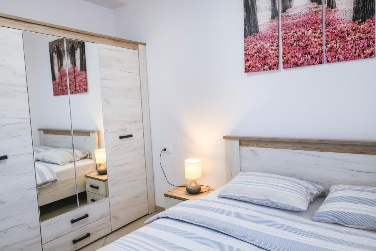 Apartment Mirela