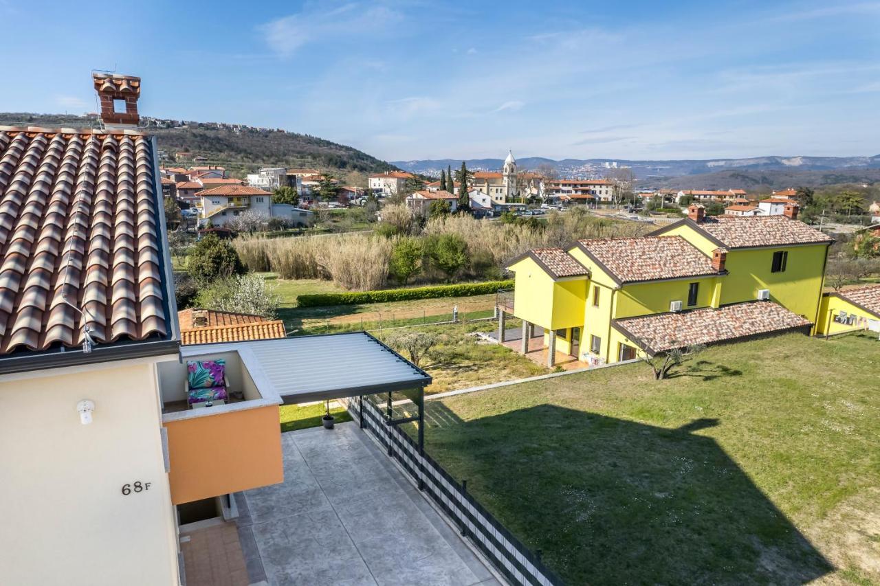 Apartment Mirela *